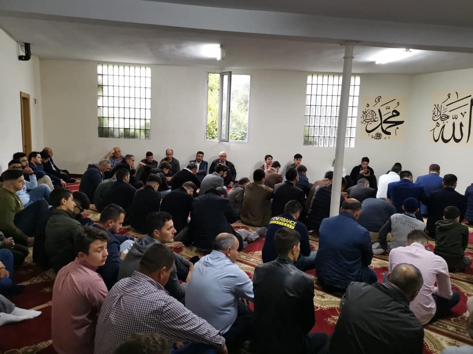 Bayram Namazı ve Sonrasından Görüntüler